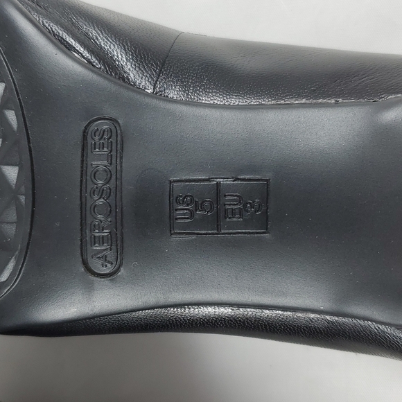 Aerosoles Playhouse Black Leather Bow Round Toe Pumps 2.5" Heels - Picture 10 of 15